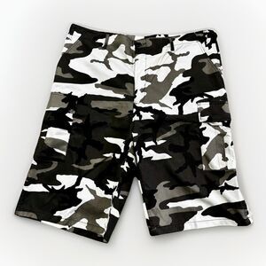 Rothco BDU Camo Long Shorts Men's Size 39 to 43 Adjustable Cargo RN 37572